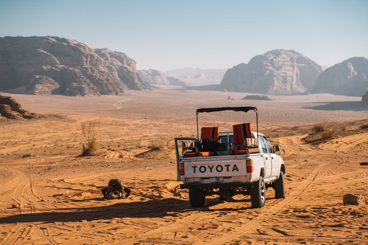 Wadi Rum 4x4 jeep adventure in the desert